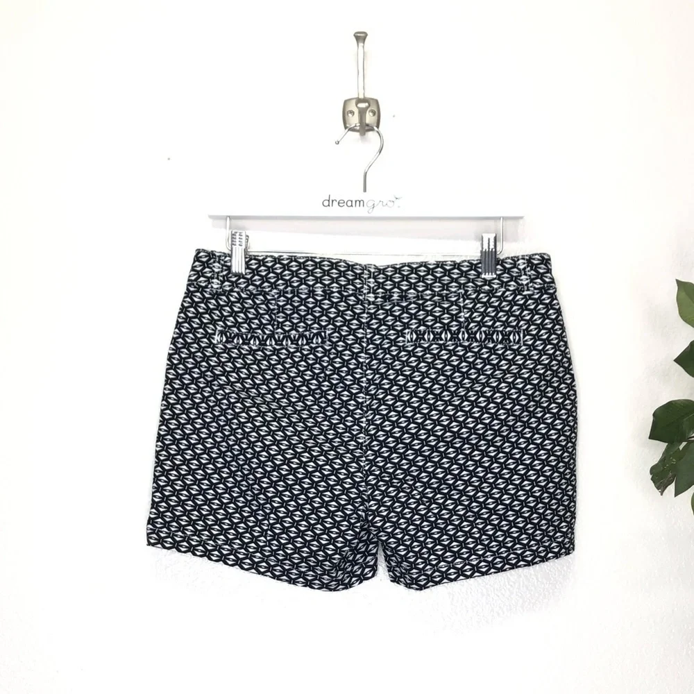 A.n.a Black and White Triangle Shorts